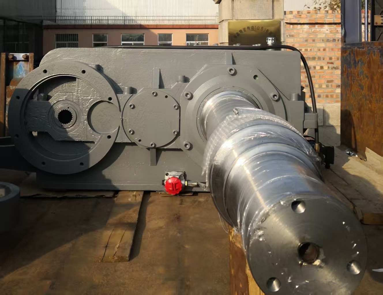 Locomoive Reliability Locomotive And Railway Vehicle Drive Gearbox 200 KNm High Load Capacity ...